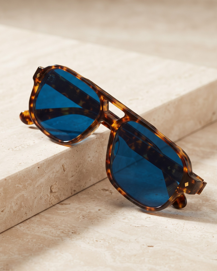 The Curator Aviator