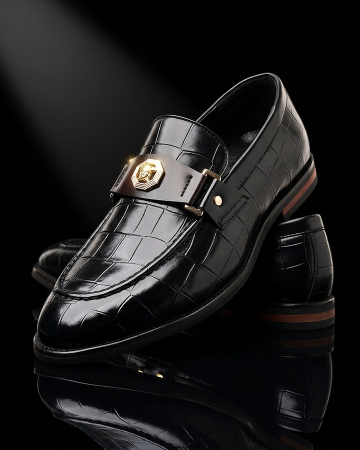 Crest - Medallion Loafer